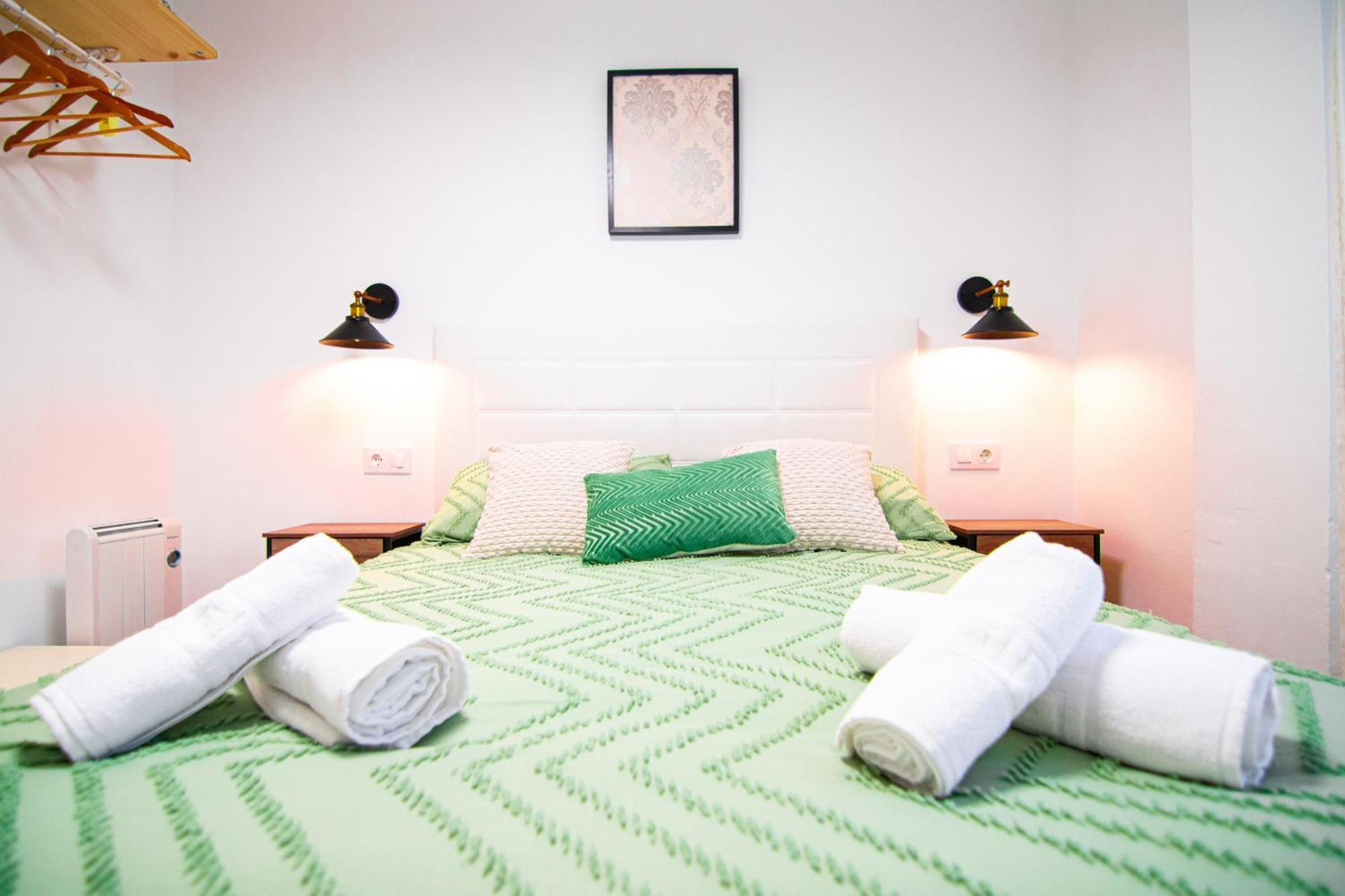 Edomus Playa Y Sol Boutique Apartment Sevilla Bagian luar foto